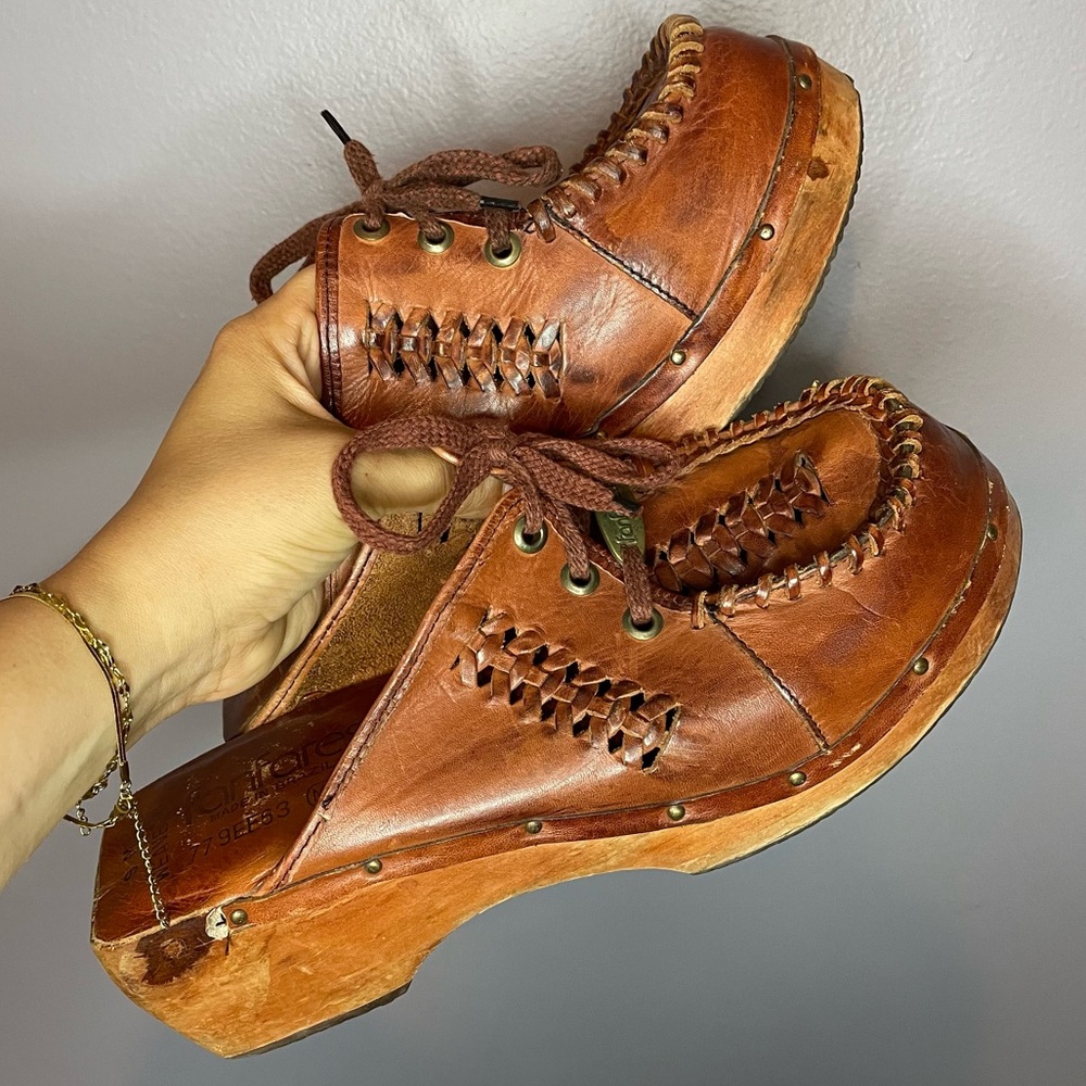 VTG Fanfares leather wooden clogs hippie 70s slip-on platforms woven shoes sz9